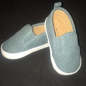 Lucky Brand baby shoes